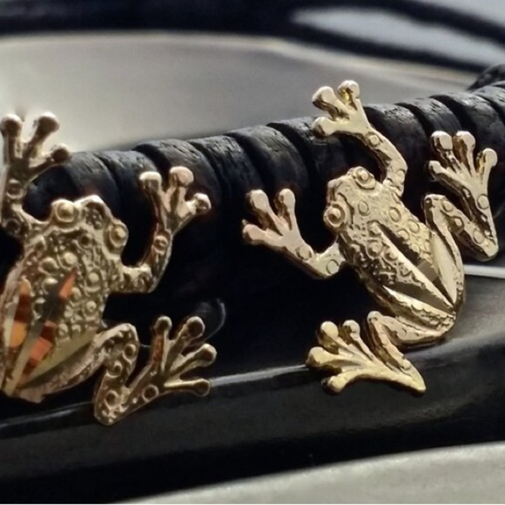 14k Solid Gold Frog Earrings - image 4